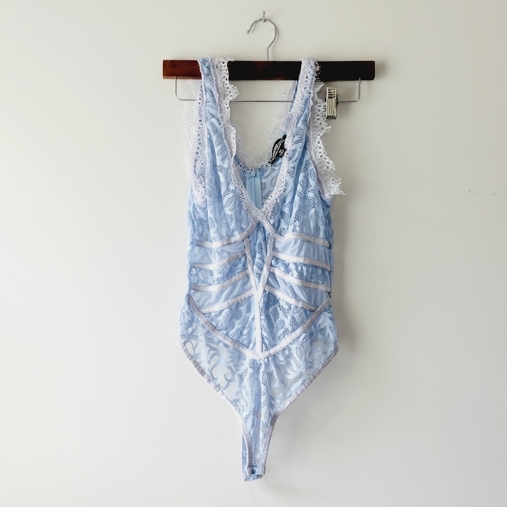 3/$25 🍓 Celebrity Fashion blue laced thong sexy bodysuit‎ size M